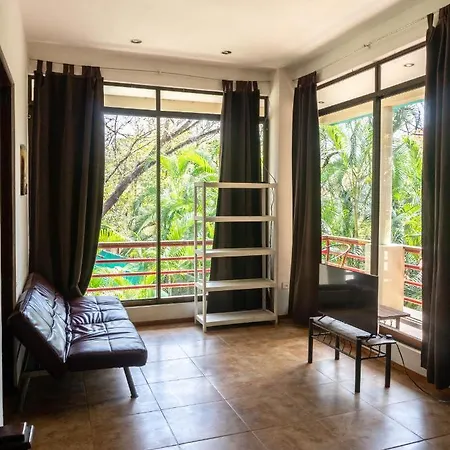 Chicama : Burnt Toast Surfcamp Apartment