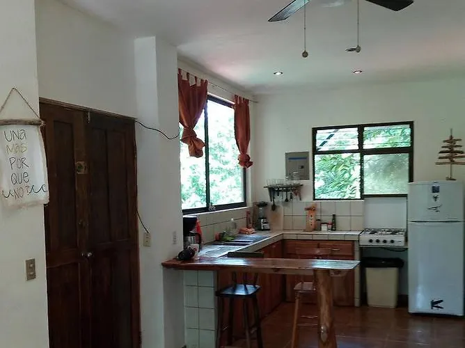 Chicama : Burnt Toast Surfcamp Appartement Nosara